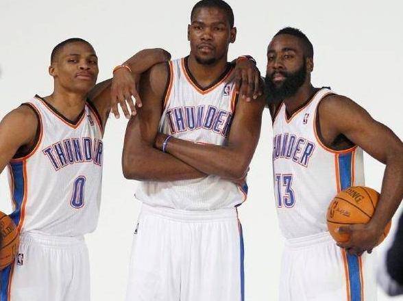 爱游戏登陆入口-哈登重返赛场，领先优势明显首场状态出色，老鹰观众沸腾！引发球迷热议的简单介绍