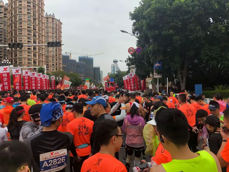 爱游戏登入-我的战鹰绕着宝岛飞歌曲