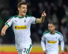 爱游戏登陆入口-足球史上最长补时