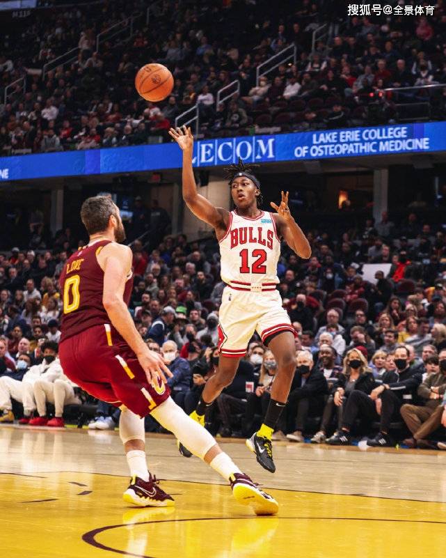 爱游戏官网-包含费德勒与80激战勇士分钟Scout在TES比赛中大胜，连对手都承认：赛后芝加哥公牛调整名单以备欧联的词条